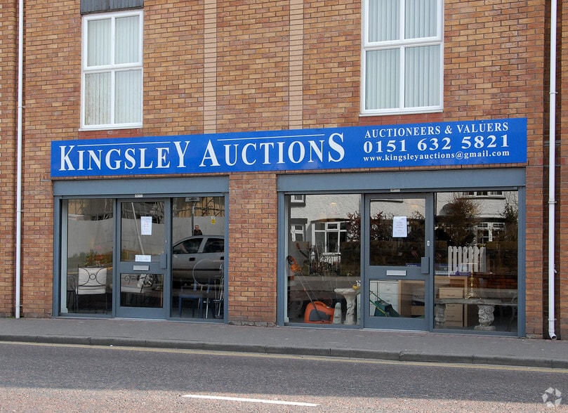 112-118 Market St, Wirral to rent - Building Photo - Image 2 of 3