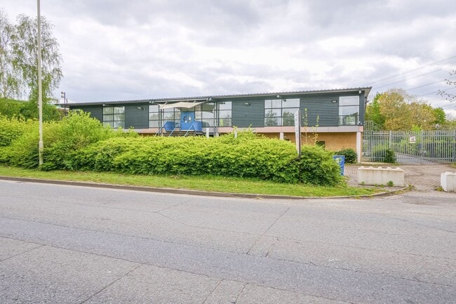 More details for 10 Barnes Wallis Rd, Fareham - Light Industrial for Sale