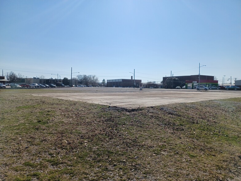 800 Huntsville Hwy, Fayetteville, TN for sale - Building Photo - Image 2 of 4