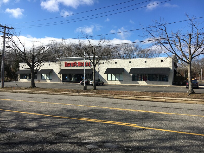 Route 347 & Alexander Ave, Lake Grove, NY for rent - Building Photo - Image 1 of 1