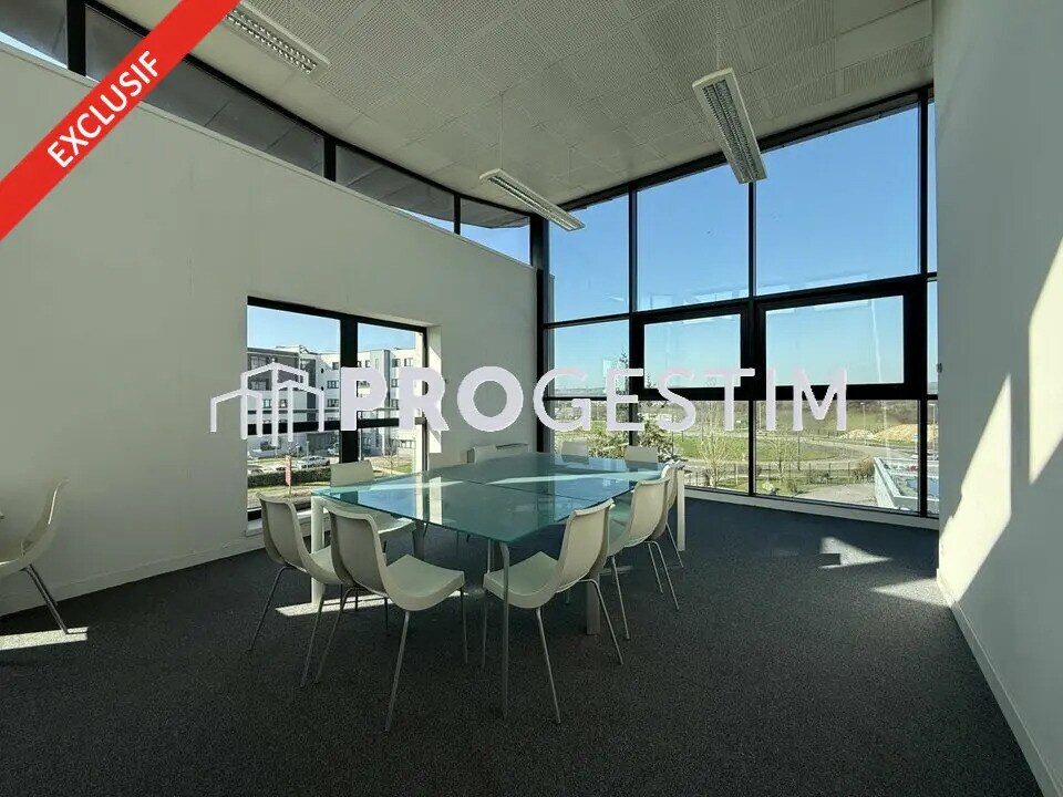 Office in Dijon for sale Interior Photo- Image 1 of 11