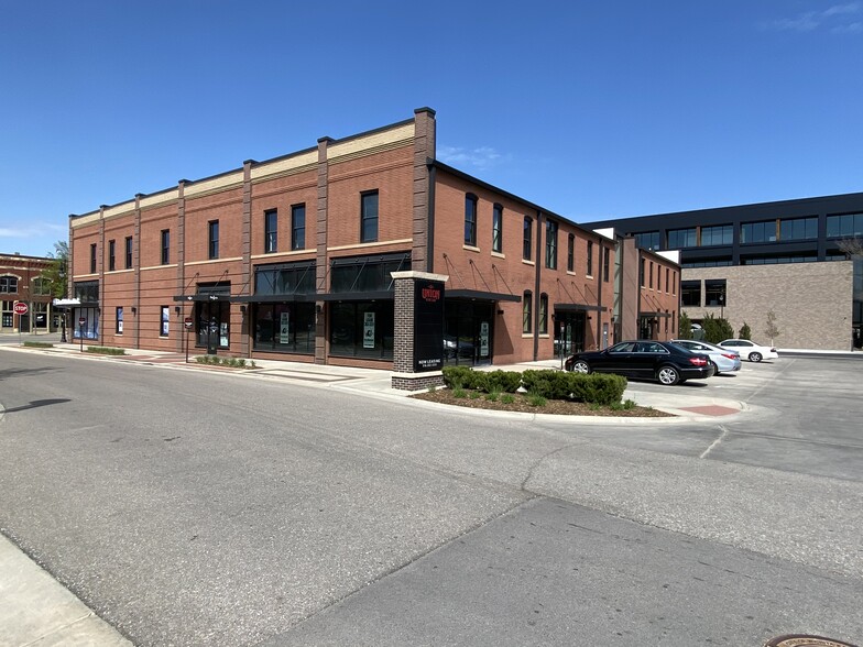 801 E Douglas Ave, Wichita, KS for rent - Building Photo - Image 1 of 13