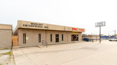 5800 Jacksboro Hwy, Fort Worth, TX for sale Primary Photo- Image 1 of 8