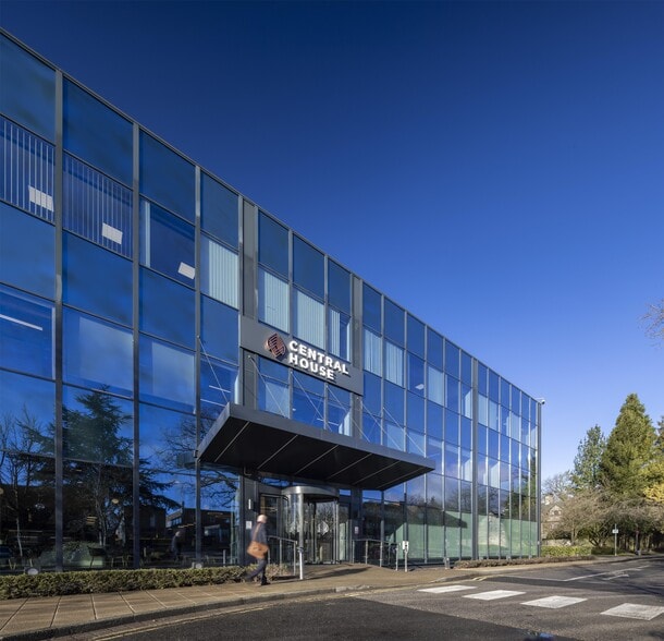 Otley Rd, Harrogate to rent - Building Photo - Image 1 of 17