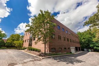 127 E Lake St, Bloomingdale, IL for sale Primary Photo- Image 1 of 1