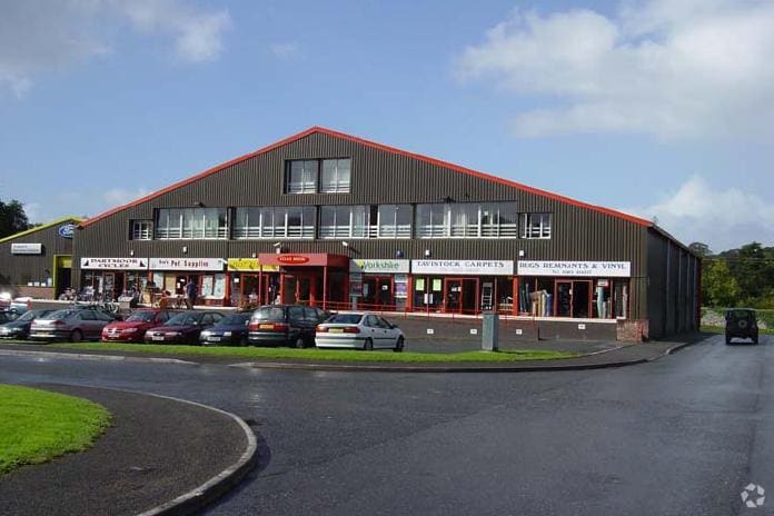 Brook Ln, Tavistock to rent Primary Photo- Image 1 of 3