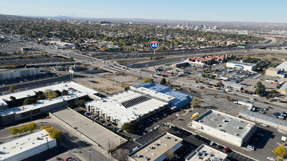 2500 Carlisle Blvd NE, Albuquerque, NM for rent - Building Photo - Image 2 of 6