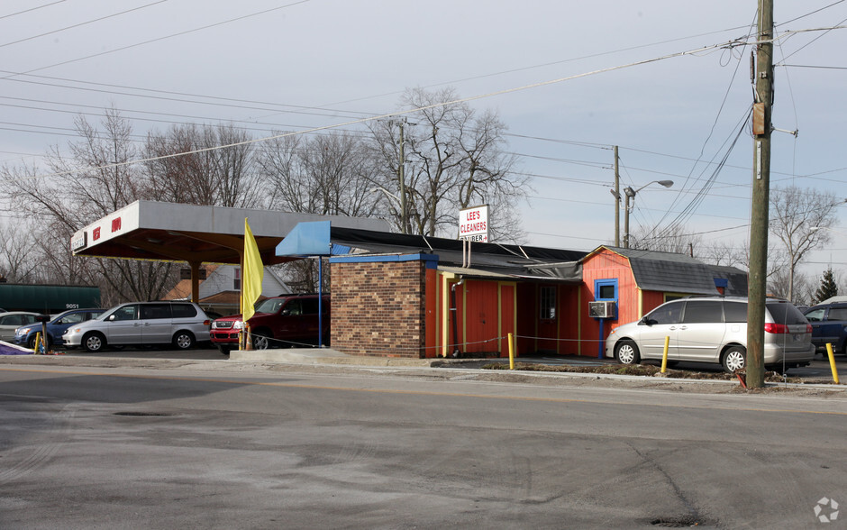 9054 Crawfordsville Rd, Indianapolis, IN for sale - Building Photo - Image 2 of 30