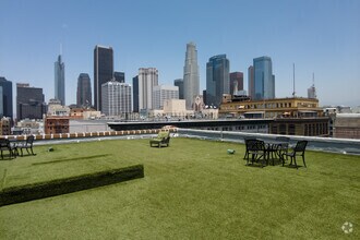 724 S Spring St, Los Angeles, CA to rent Building Photo- Image 1 of 3