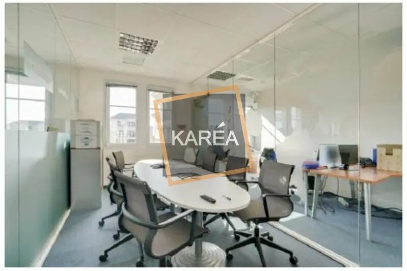 Office in Chessy to rent Building Photo- Image 1 of 6