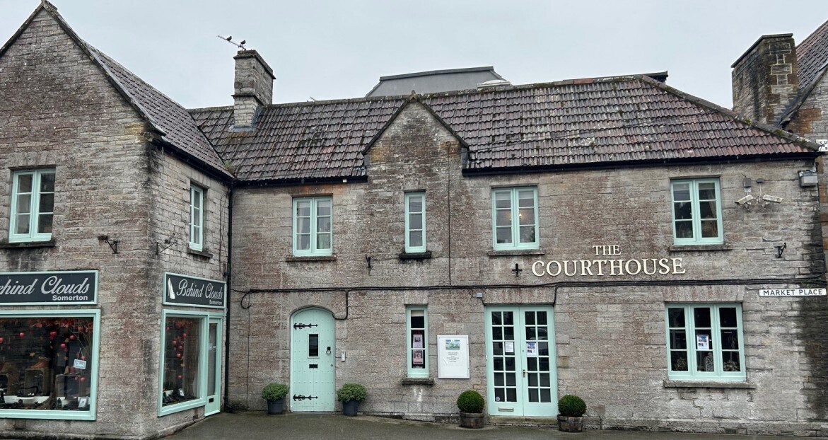 1-4 West St, Somerton for sale Primary Photo- Image 1 of 1