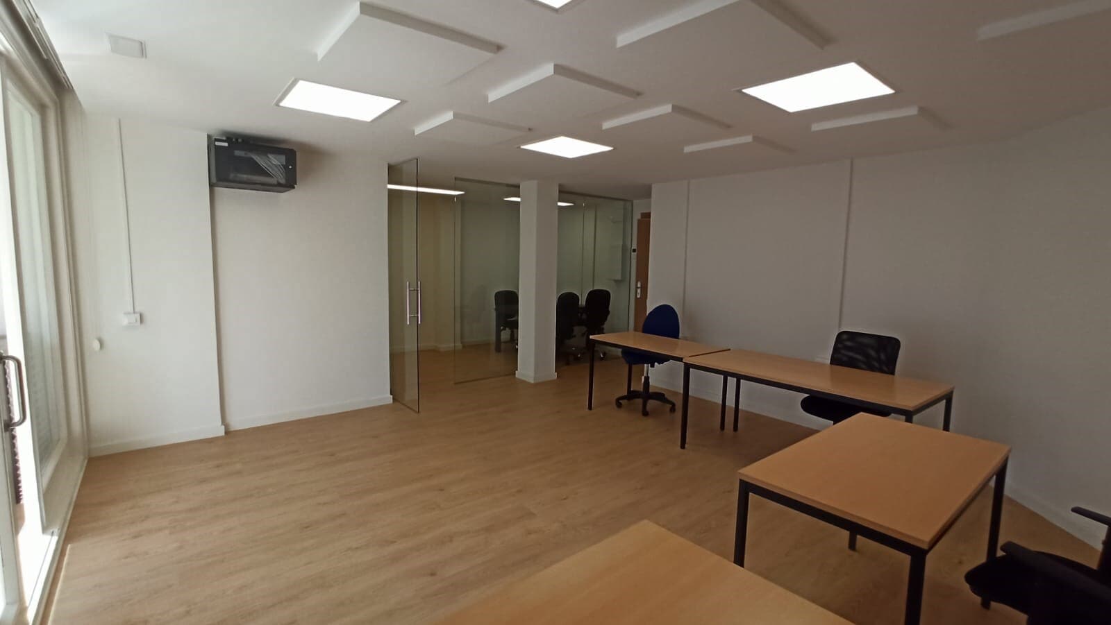 Office in Barcelona, Barcelona to rent Interior Photo- Image 1 of 11