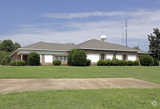 2043 Highway 51 S, Covington, TN for sale Primary Photo- Image 1 of 1