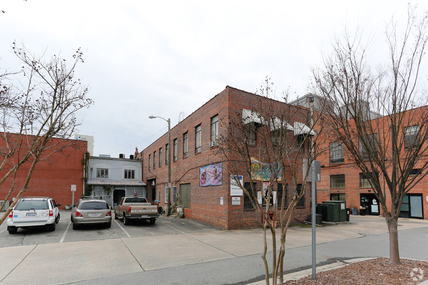 164 W Franklin Blvd, Gastonia, NC for sale - Building Photo - Image 3 of 6