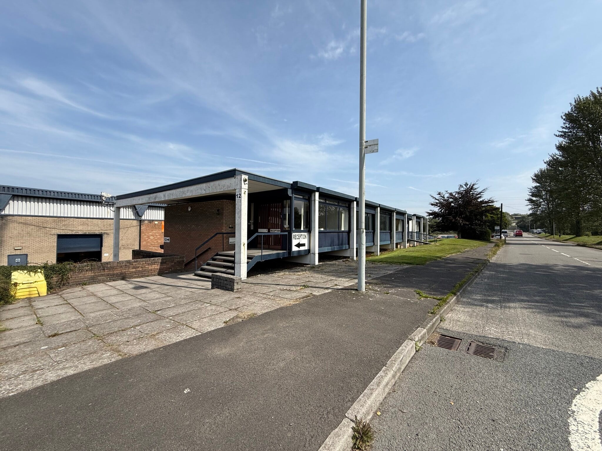 Bruce Rd, Swansea to rent Building Photo- Image 1 of 2