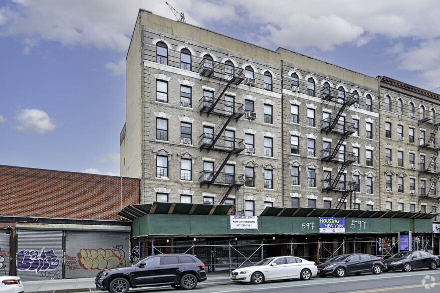 597 E 138th St, Bronx, NY for rent - Building Photo - Image 1 of 4