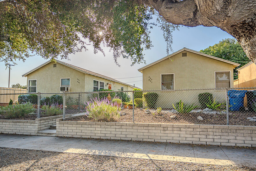 881 N Huntington Blvd, Pomona, CA for sale - Primary Photo - Image 1 of 25