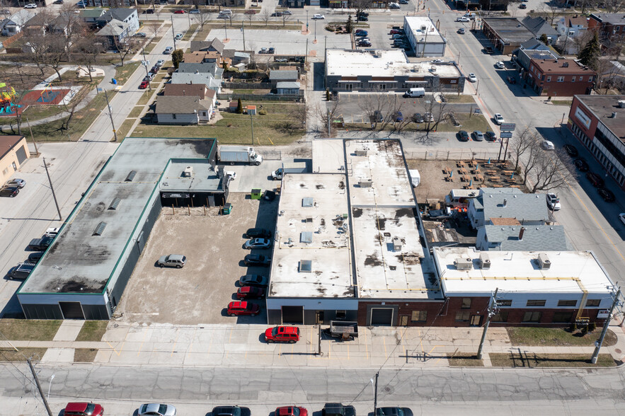 400 Erie St E, Windsor, ON for sale - Building Photo - Image 1 of 17