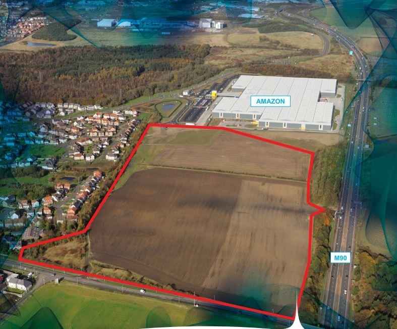 M90, Dunfermline for sale Primary Photo- Image 1 of 1