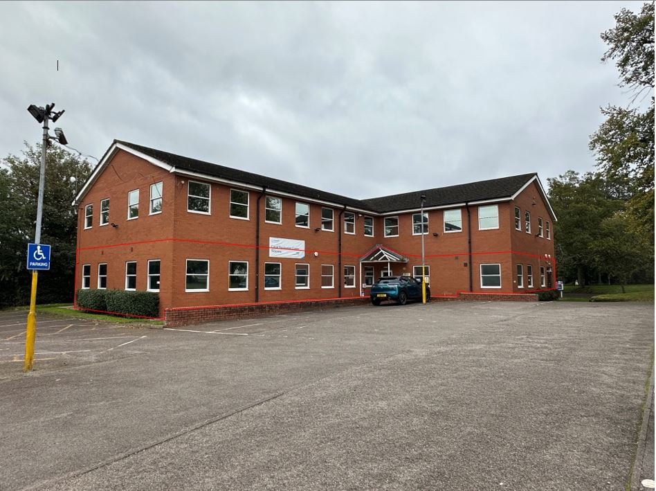 120 Newport Rd, Stafford to rent Building Photo- Image 1 of 3