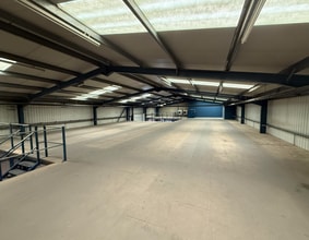 8 Downgate Dr, Sheffield to rent Interior Photo- Image 1 of 5