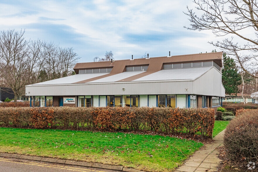 Quantum Ct S, Currie to rent - Primary Photo - Image 1 of 2