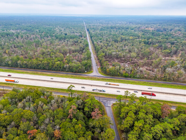 I H 10 E, Vidor, TX for rent - Primary Photo - Image 1 of 5