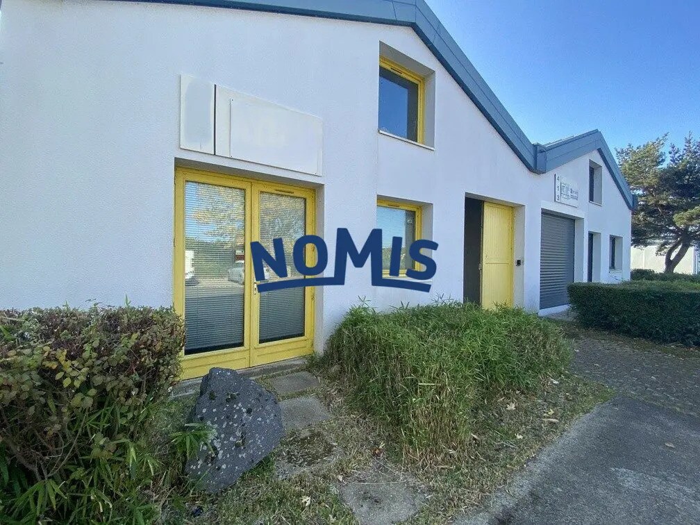 Location Local d'activités 242 m² - Photo 1