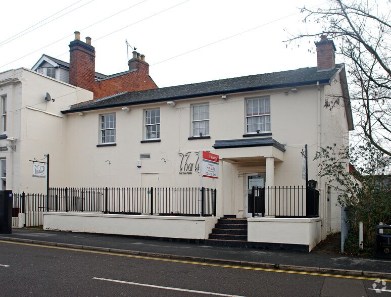 31 Augusta Pl, Leamington Spa for sale - Primary Photo - Image 1 of 1