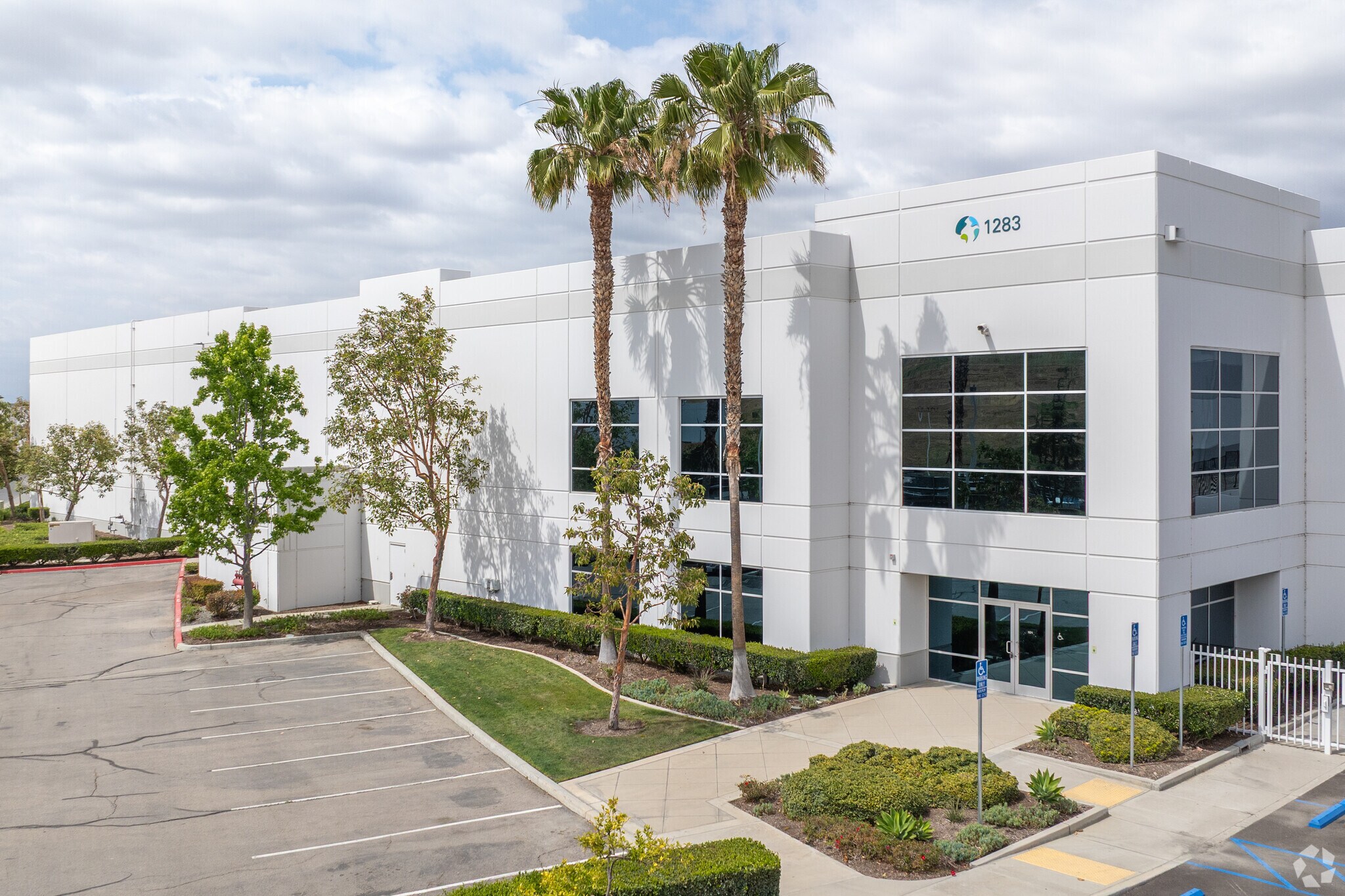 1283 Sherborn St, Corona, CA for sale Primary Photo- Image 1 of 1