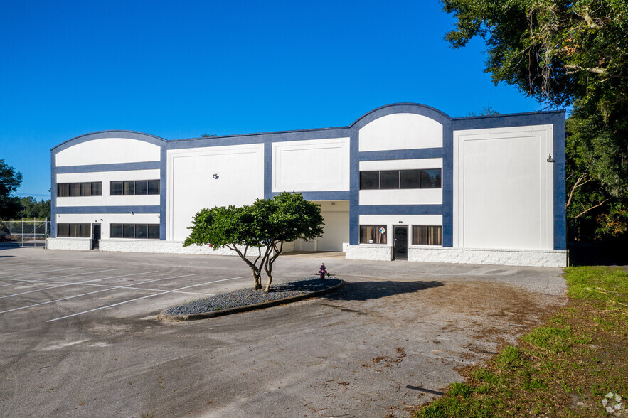 109-115 Commerce St, Lake Mary, FL for rent - Building Photo - Image 3 of 43