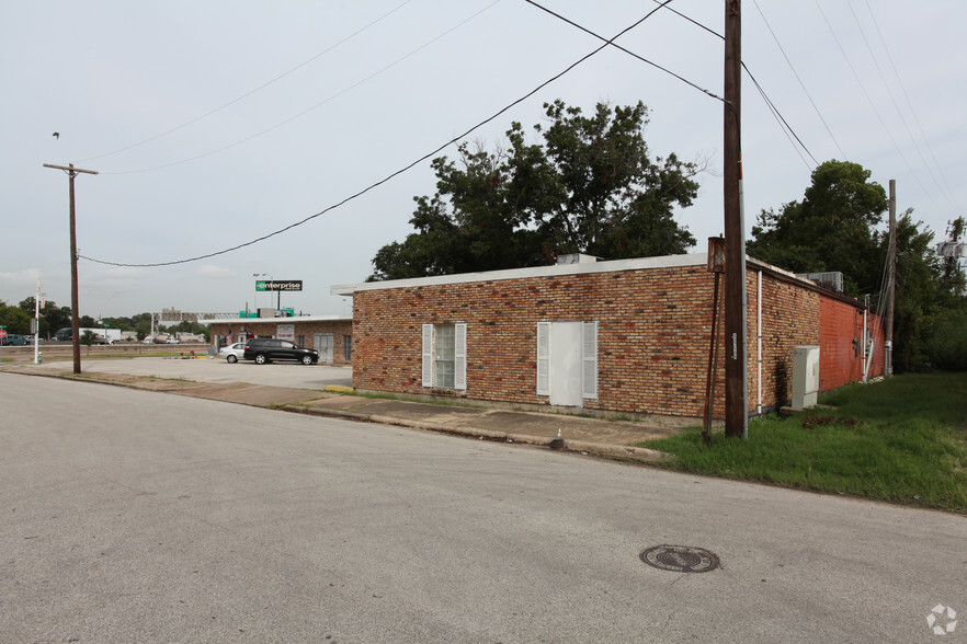 3749 Erie St, Houston, TX for rent - Building Photo - Image 2 of 2