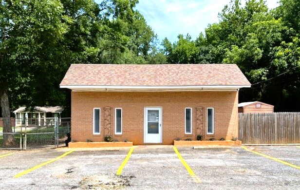 316 W Georgia Rd, Simpsonville, SC for sale - Building Photo - Image 1 of 7