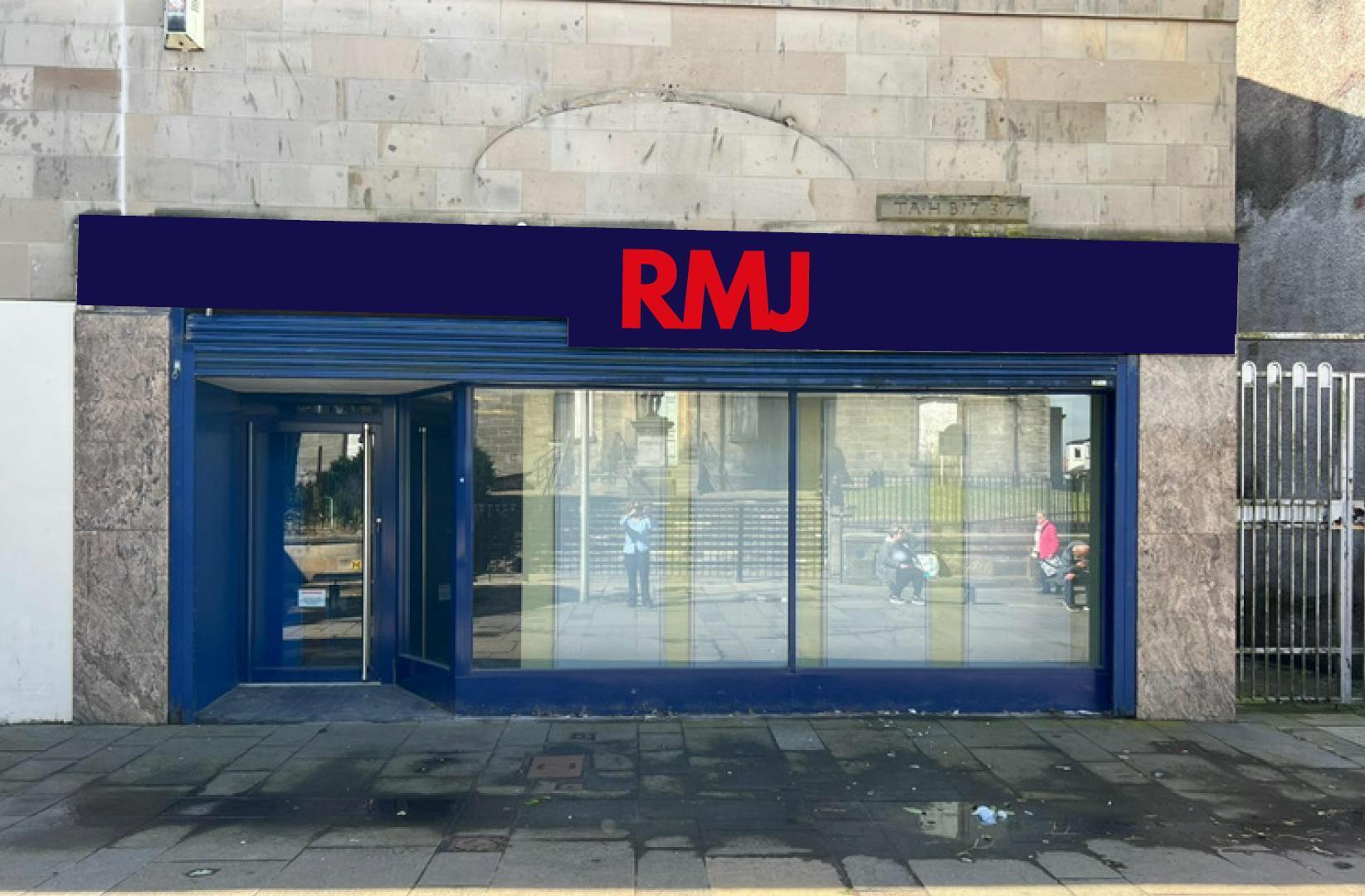 High St, Dunfermline to rent Building Photo- Image 1 of 3