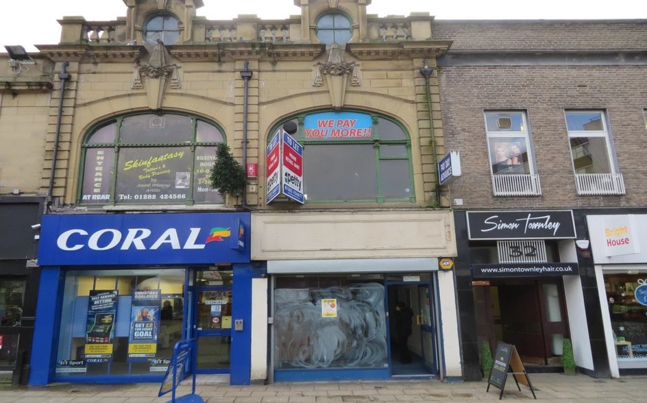 28-30 St James St, Burnley for sale - Building Photo - Image 2 of 4