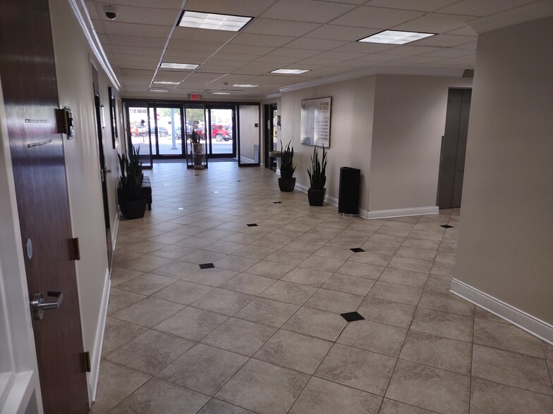 801 W Bay Dr, Largo, FL for rent - Lobby - Image 3 of 11