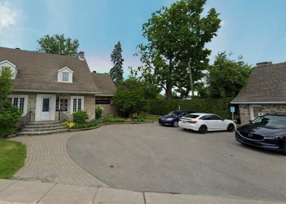 140 Rue Blainville E, Sainte-therese, QC for sale Primary Photo- Image 1 of 2