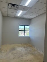 8900 E Pinnacle Peak Rd, Scottsdale, AZ to rent Interior Photo- Image 1 of 4