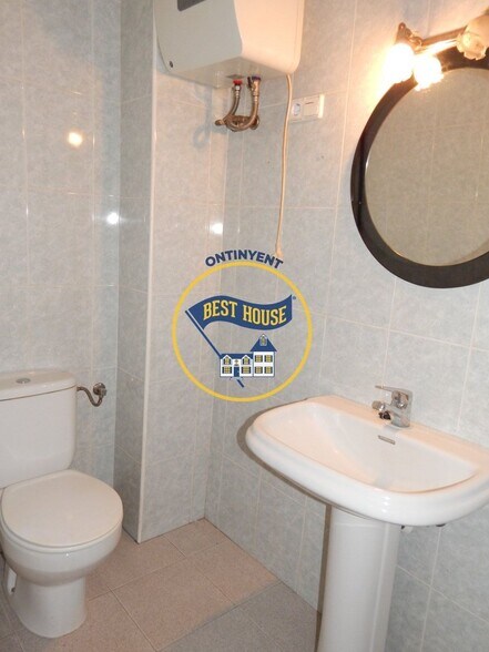 Retail in Ontinyent, Valencia to rent - Building Photo - Image 3 of 31