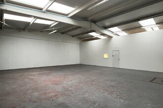 34-40 Singer Rd, East Kilbride to rent Interior Photo- Image 2 of 3
