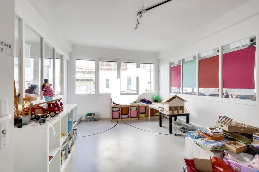 Office in Boulogne-Billancourt to rent - Interior Photo - Image 2 of 9
