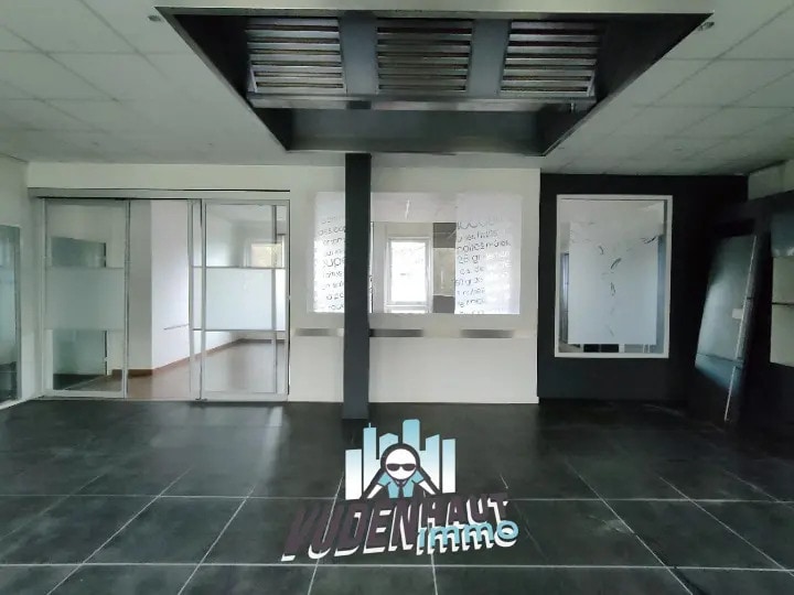 Office in Toulouse to rent - Building Photo - Image 2 of 9