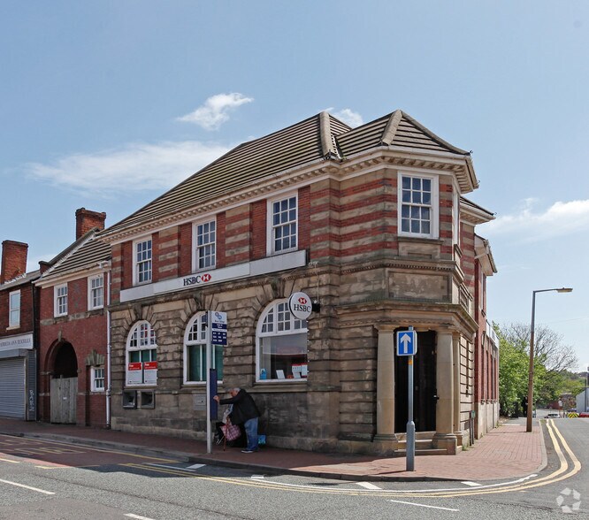 28 High St, Cradley Heath for sale - Primary Photo - Image 1 of 1