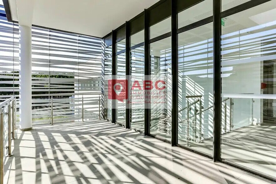 Office in Montpellier to rent - Building Photo - Image 3 of 11