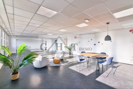 Industrial in Aulnay-sous-Bois to rent - Interior Photo - Image 3 of 4