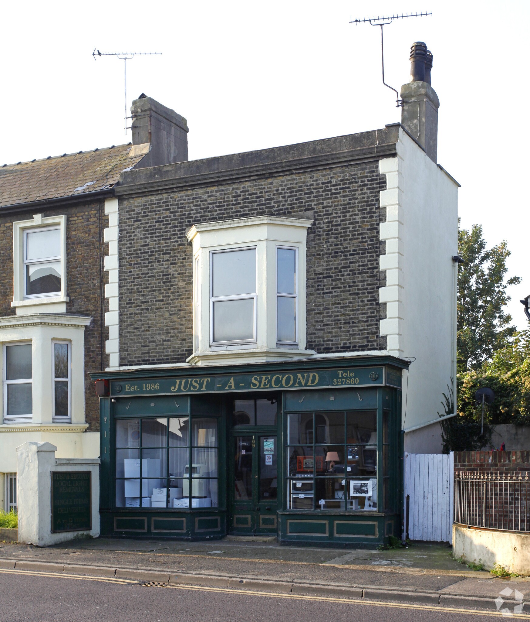 109 Milton Rd, Gravesend for sale Primary Photo- Image 1 of 1