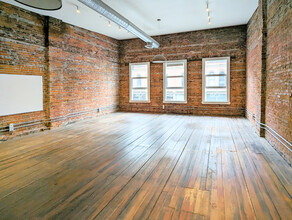 314 Cordova St W, Vancouver, BC for rent Interior Photo- Image 1 of 2