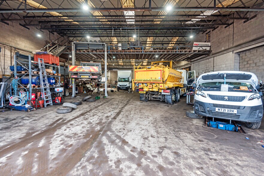 Birniehill Crescent, Bathgate for sale - Building Photo - Image 3 of 8