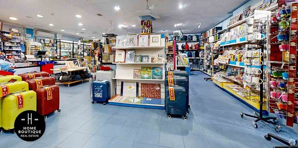 Retail in Alcalá de Henares, Madrid for sale - Interior Photo - Image 1 of 1