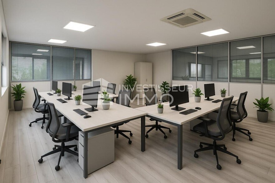 Office in Noisy Le Grand to rent - Interior Photo - Image 1 of 5